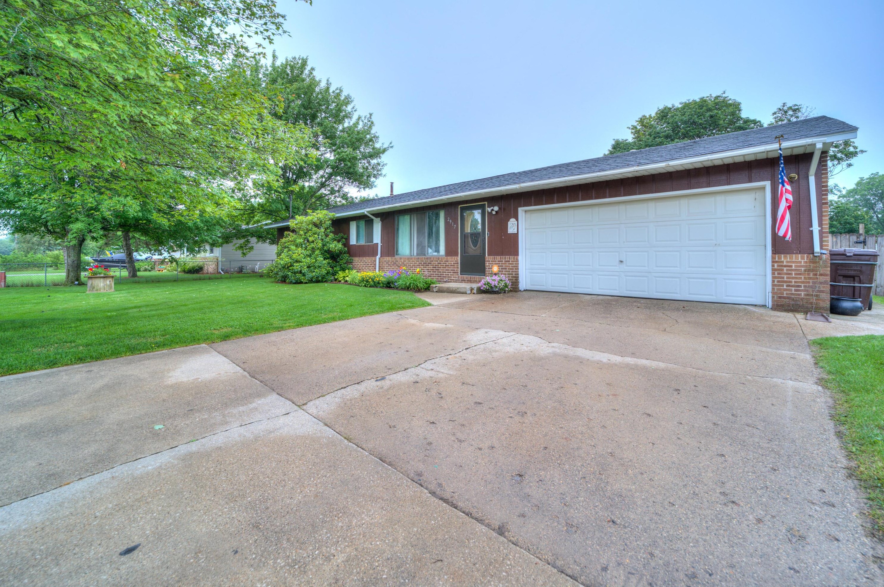 2917 Hamilton Rd, Meskegon, MI 49445
