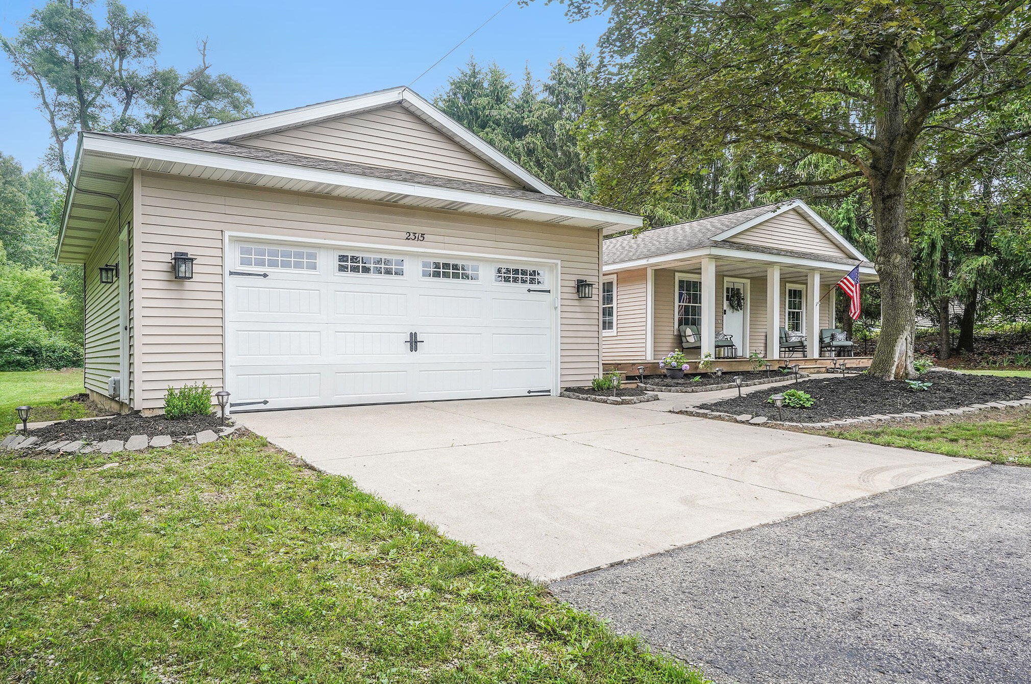 2315 Dunnigan Ave, Grand Rapids, MI 49525-9705