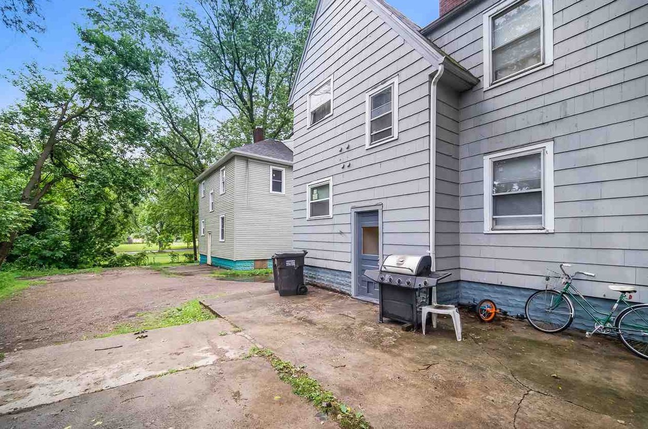 242 High St, Jackson MI 49203-3263 exterior