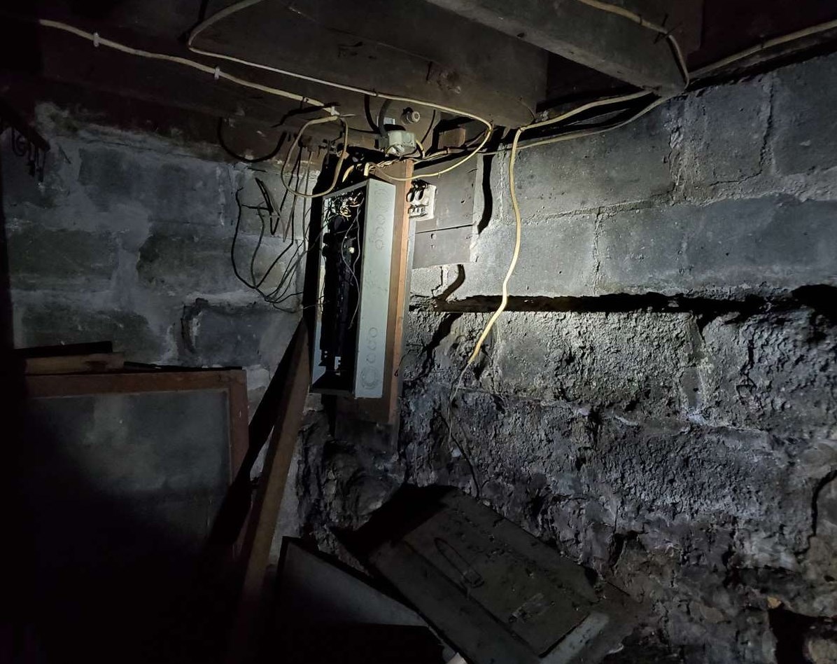 1412 Deyo St, Jackson, MI 49203-1903