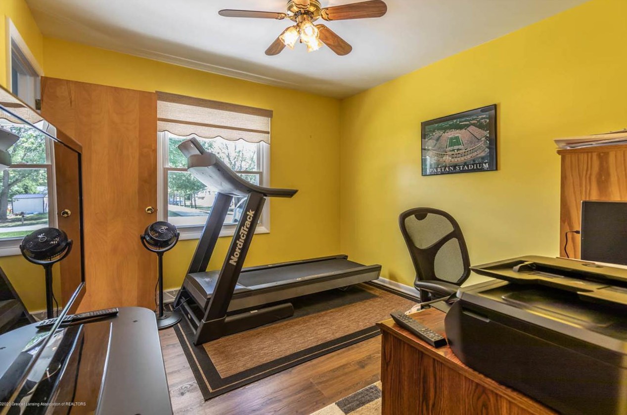 3107 Faith Dr, Spring Arbor, MI 49283-9739