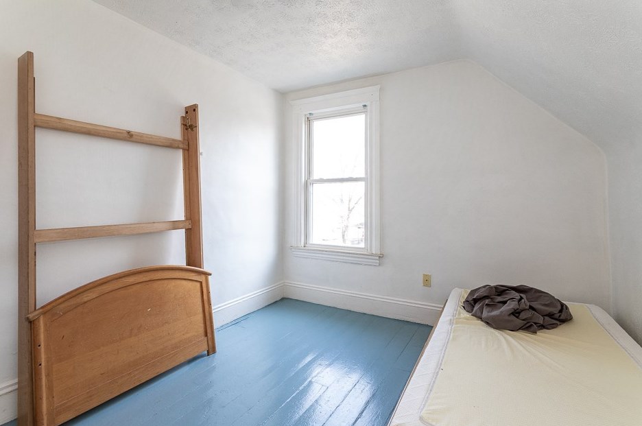 608 Gorham St, Jackson MI  49203-2027 exterior