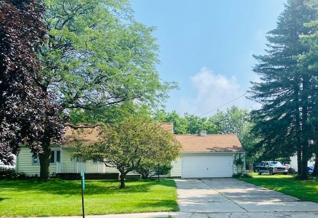 2403 Filer City Rd, Stronach, MI 49660-2523