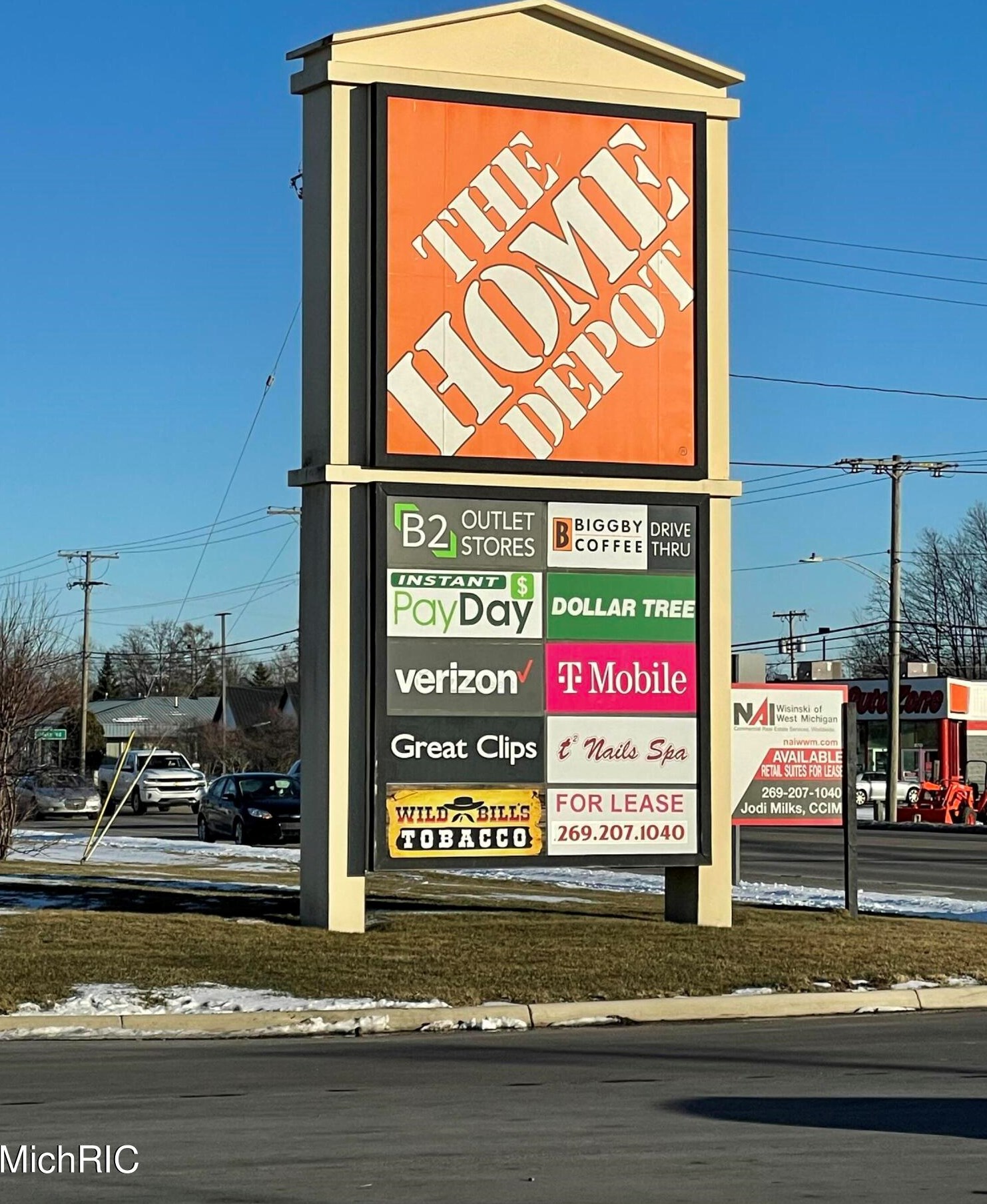 835-855 Chicago St, Coldwater MI  49036-2059 exterior