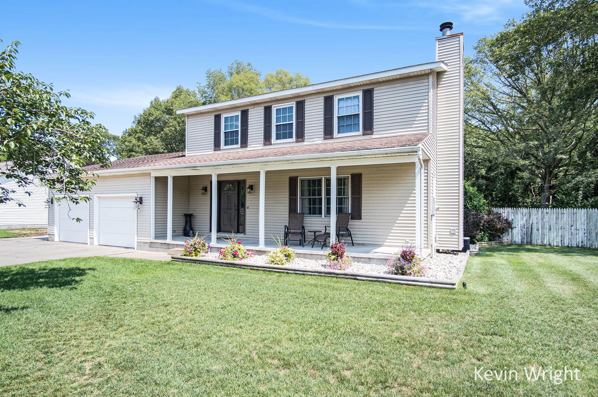 1556 Loumilen Dr, Meskegon, MI 49445