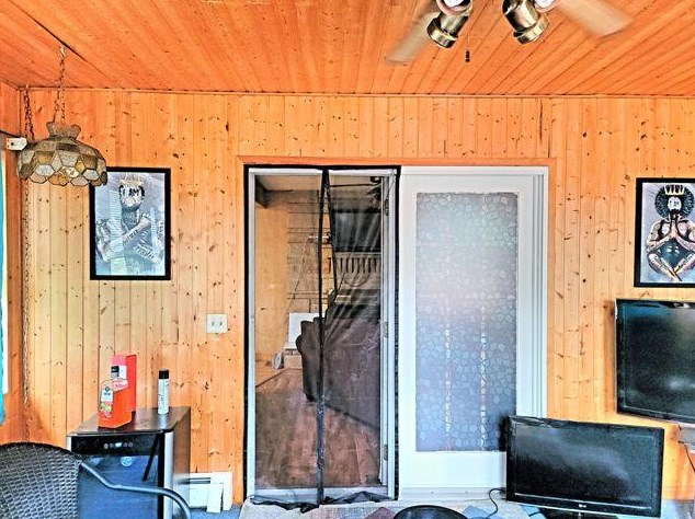 6876 Maple St, Baldwin MI 49304-9454 exterior