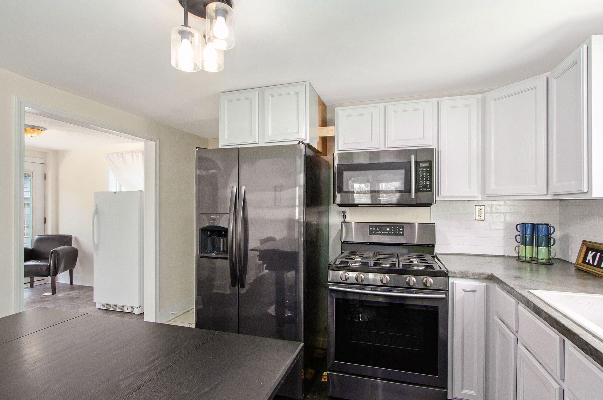 1811 Rosewood St, Jenison MI  49428-8192 exterior