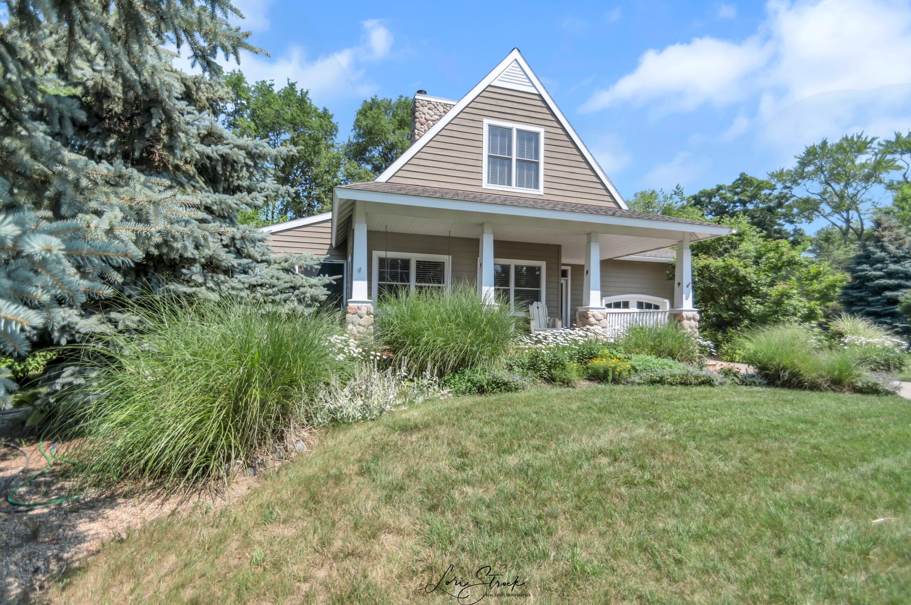 16 Pond Path, Michiana, MI 49117-2019