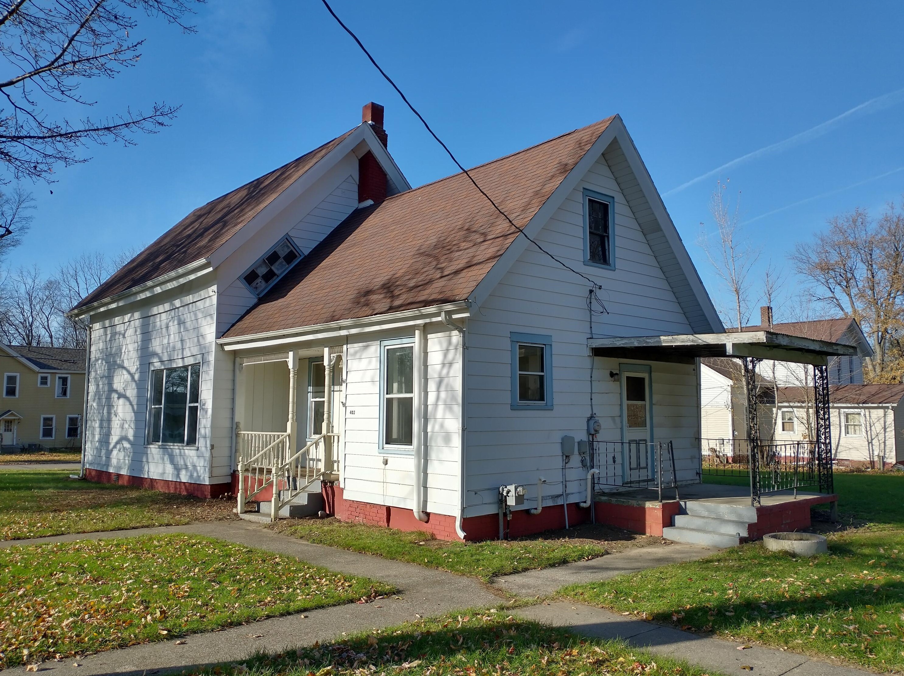 403 Elm St, Paw Paw, MI 49079-1314