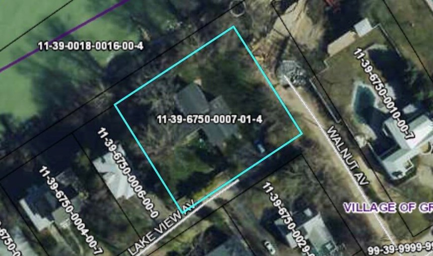 47027 Lake View Ave, Michiana, MI 49117