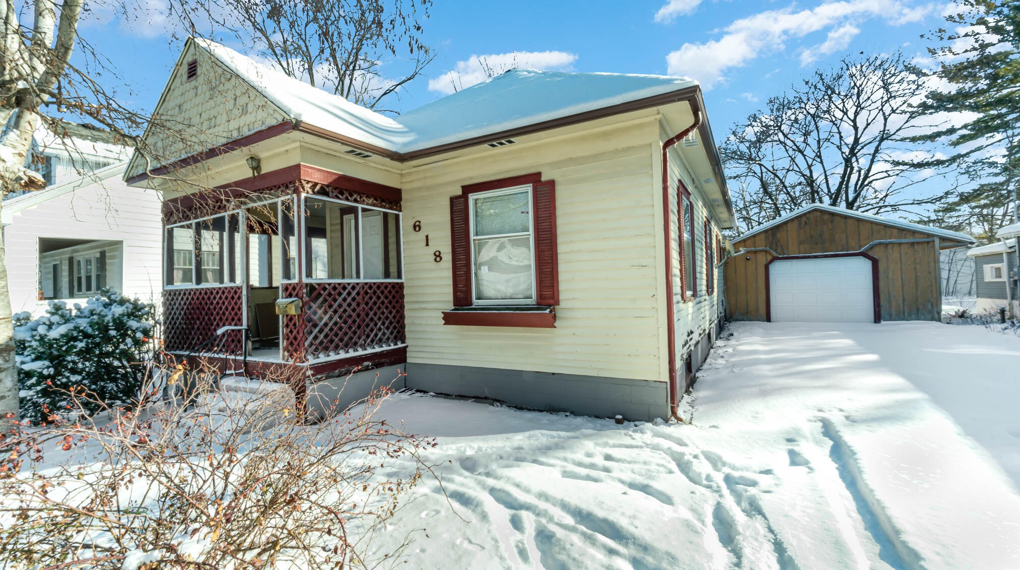 618 N Mason St, Saginaw, MI 48602