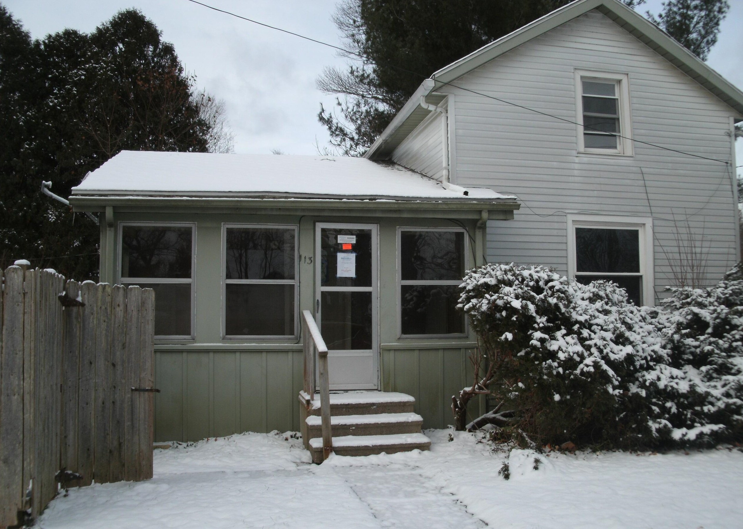 113 N Church St, Augusta, MI 49012