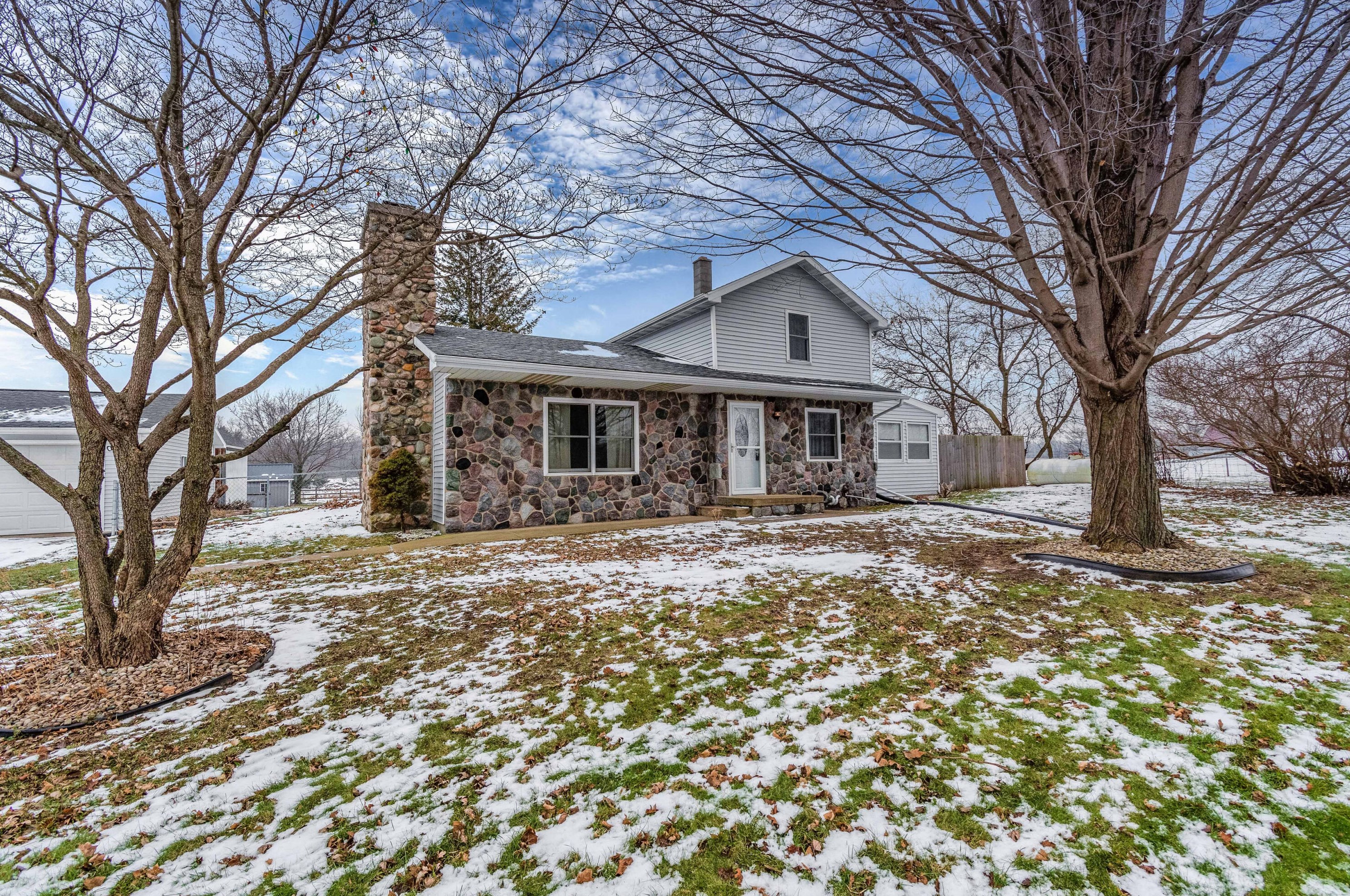 3760 Pickett Rd, Parma, MI 49269