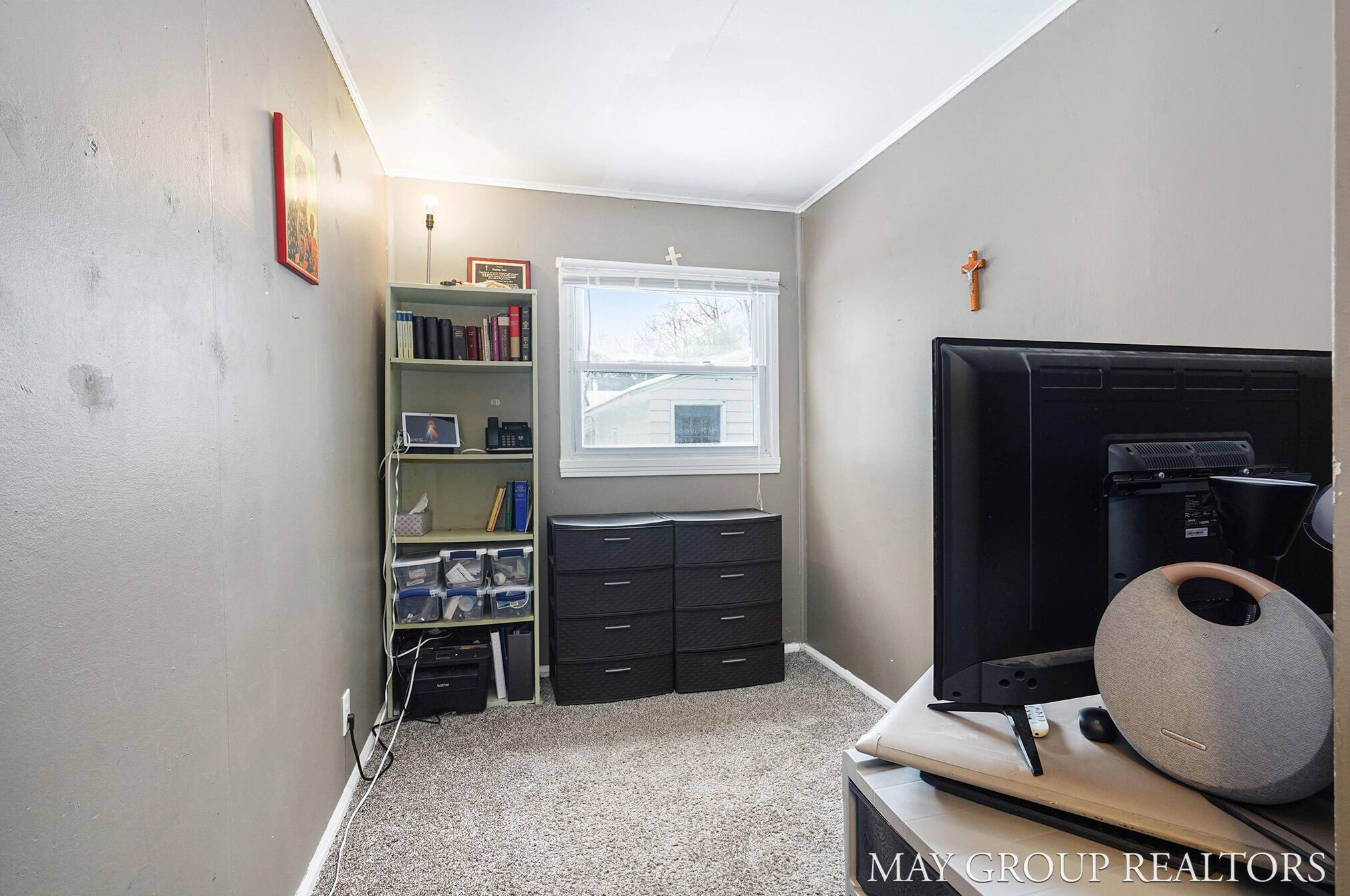 1335 Eastern Pl, Grand Rapids MI 49505-5221 exterior