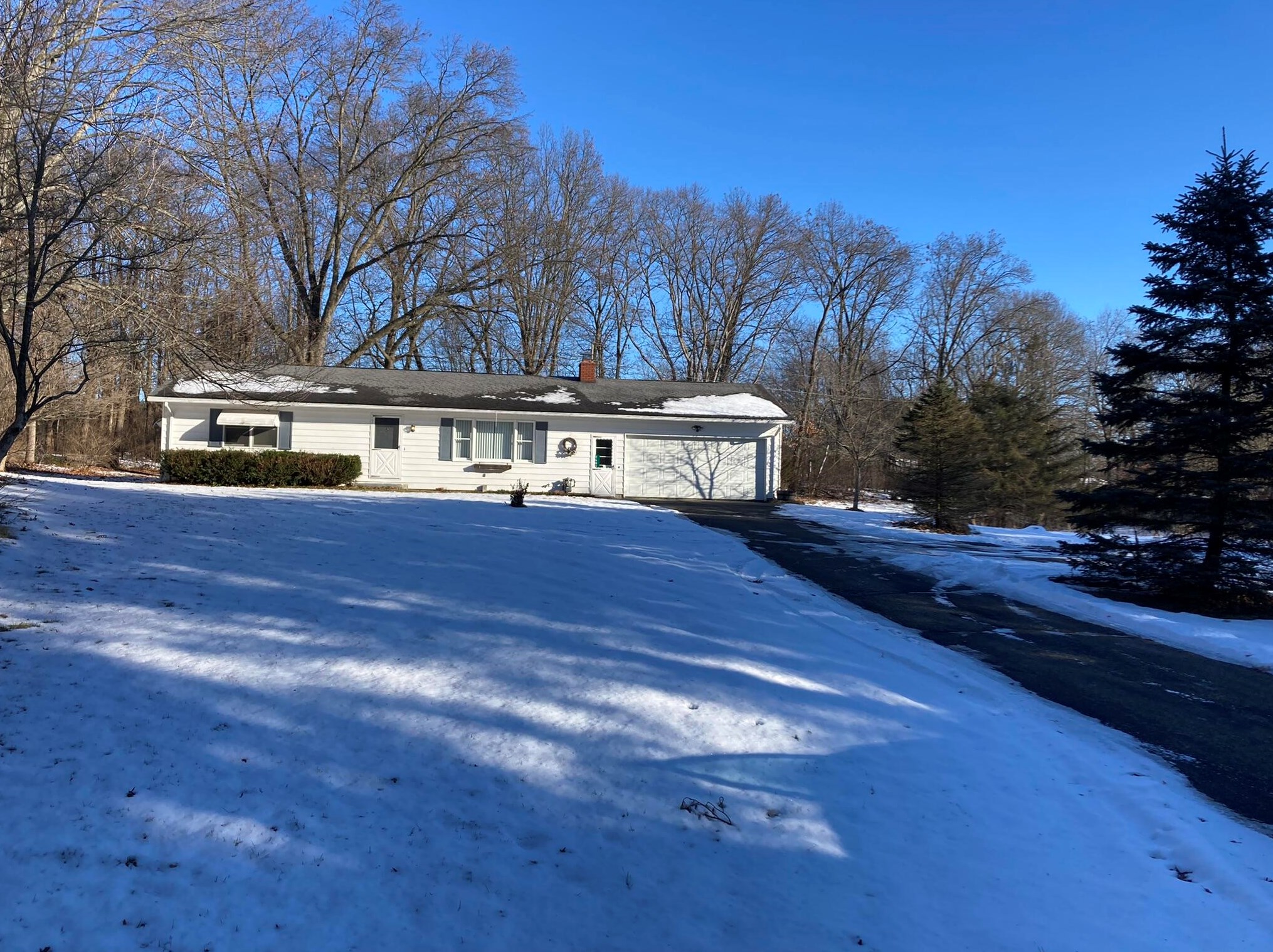 2683 Alane St, Niles, MI 49120-9441