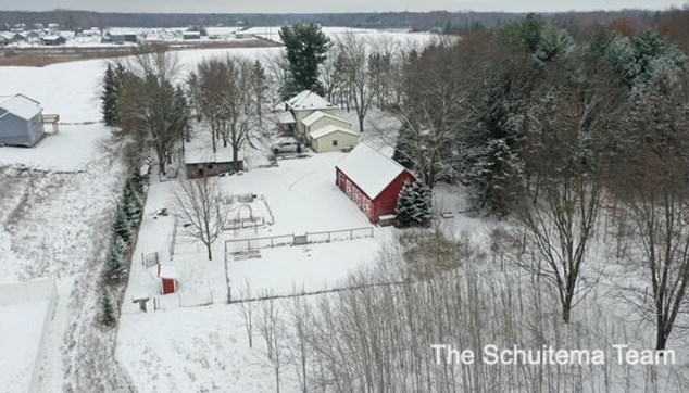 10720 56 Ave, Allendale MI 49401-8352 exterior