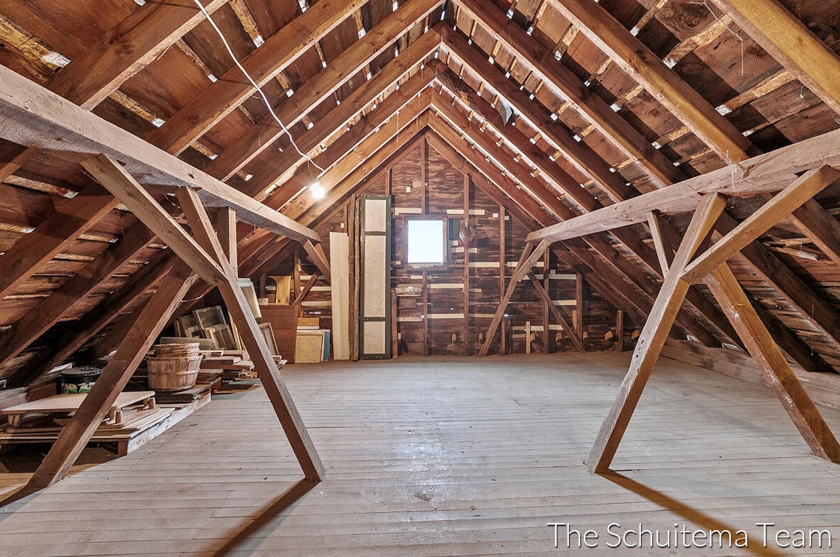 10720 56 Ave, Allendale MI 49401-8352 exterior