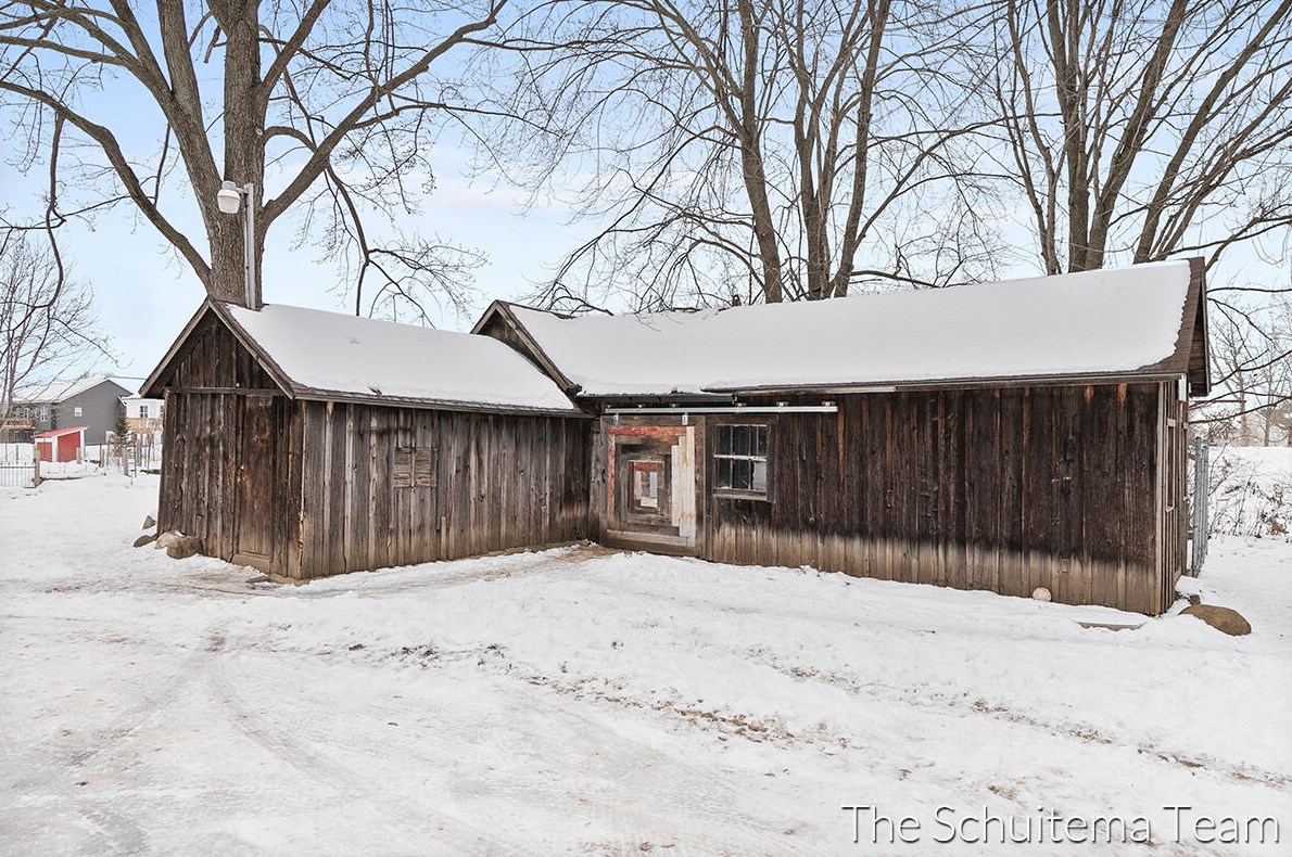 10720 56 Ave, Allendale MI 49401-8352 exterior