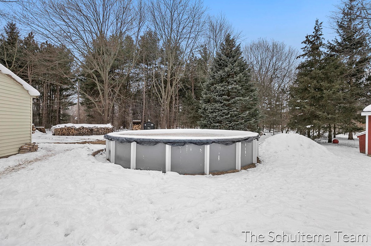 10720 56 Ave, Allendale MI 49401-8352 exterior