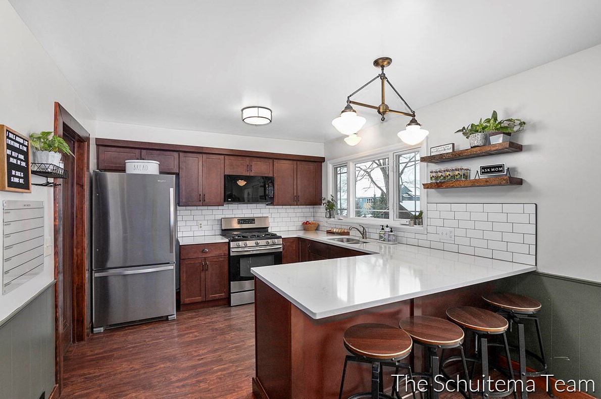 10720 56 Ave, Allendale MI 49401-8352 exterior