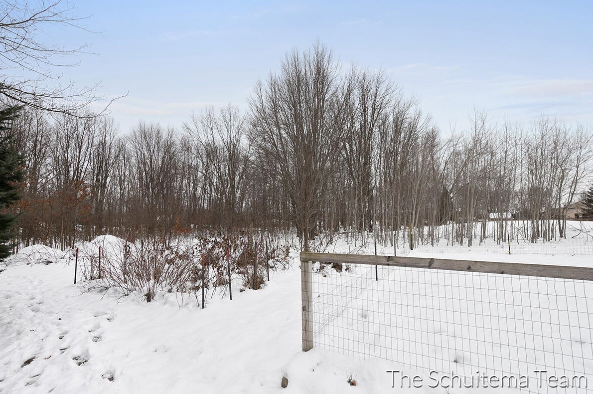 10720 56 Ave, Allendale MI 49401-8352 exterior