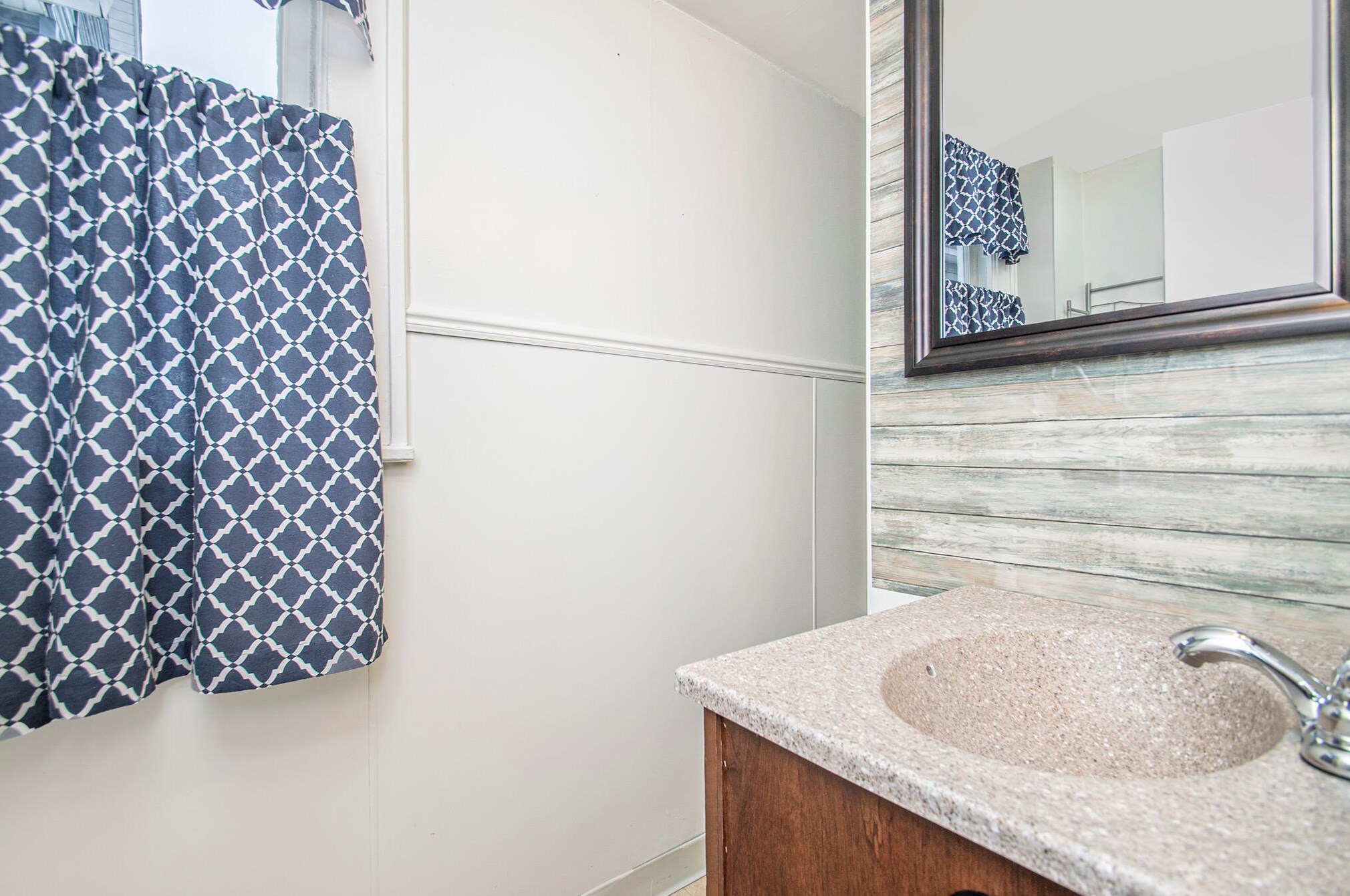 1310 Mcreynolds Ave, Grand Rapids MI 49504-3118 exterior