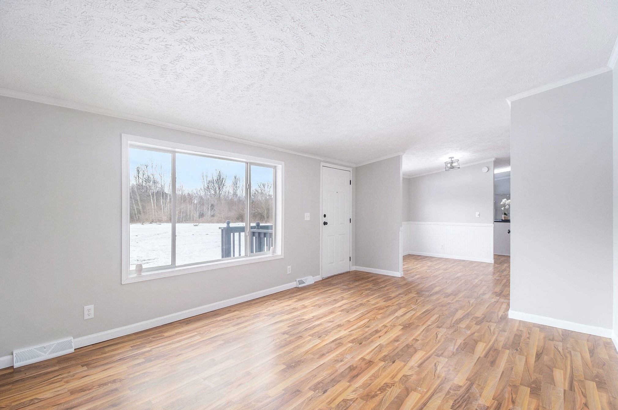 427 Tyler Rd, Wayland MI 49348-9161 exterior