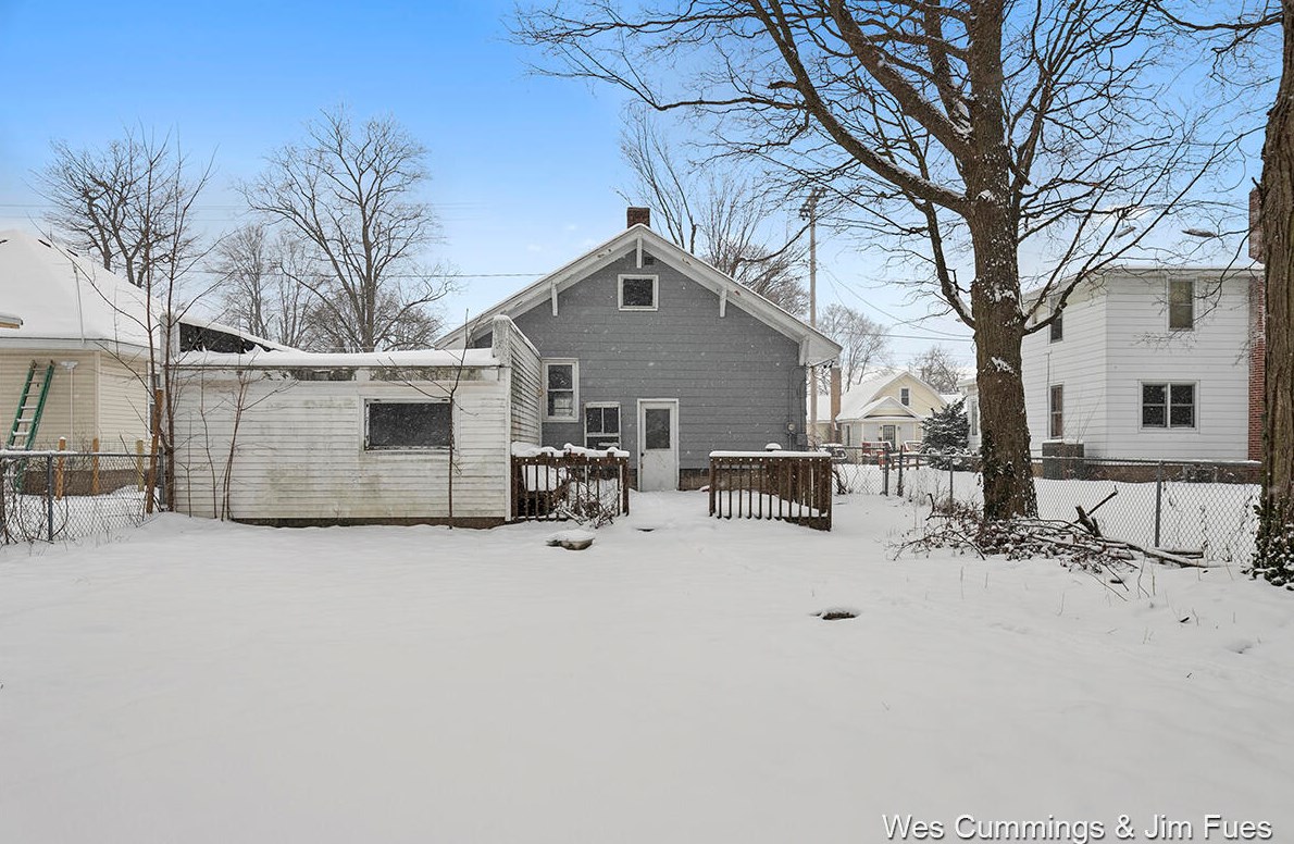 27 Centennial St, Sparta MI 49345-1301 exterior