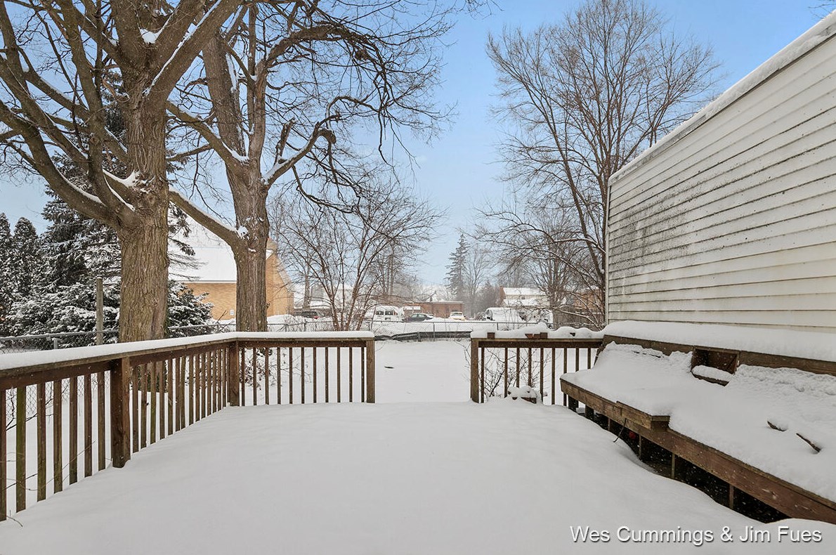 27 Centennial St, Sparta MI 49345-1301 exterior