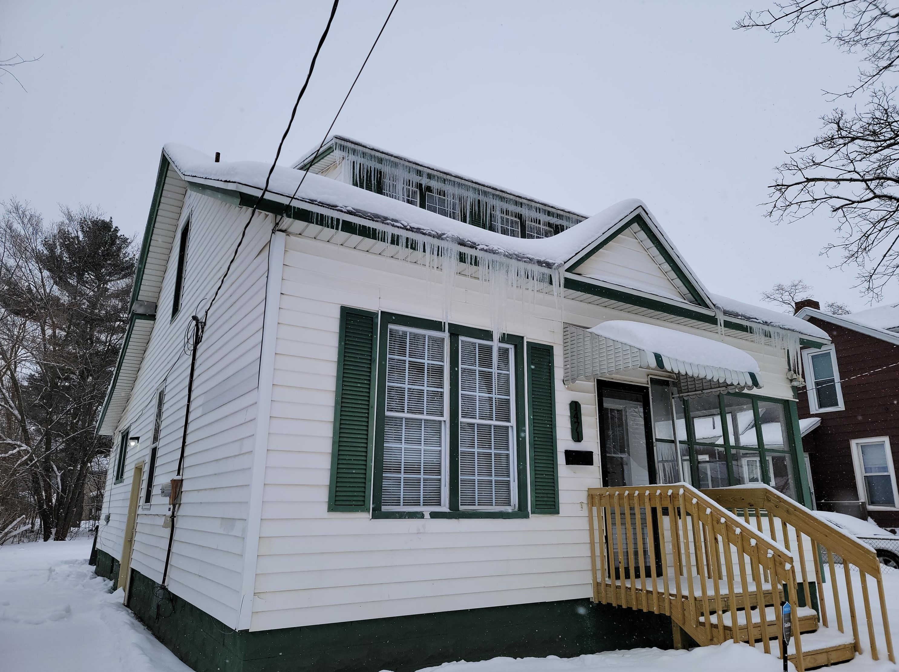 1471 7th St, Meskegon, MI 49441