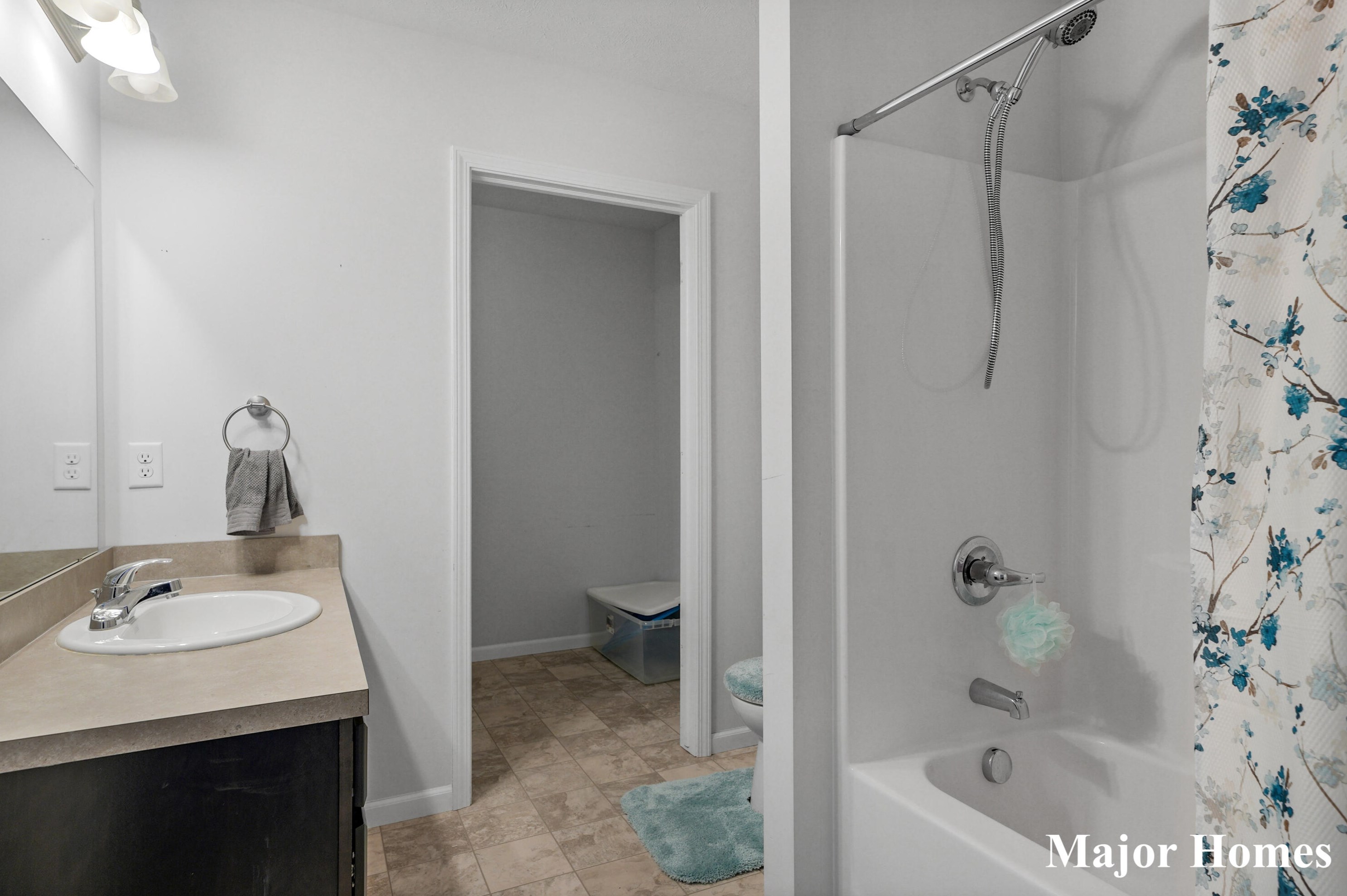 2661 Jolly Roger Dr, Wayland MI  49348-9472 exterior