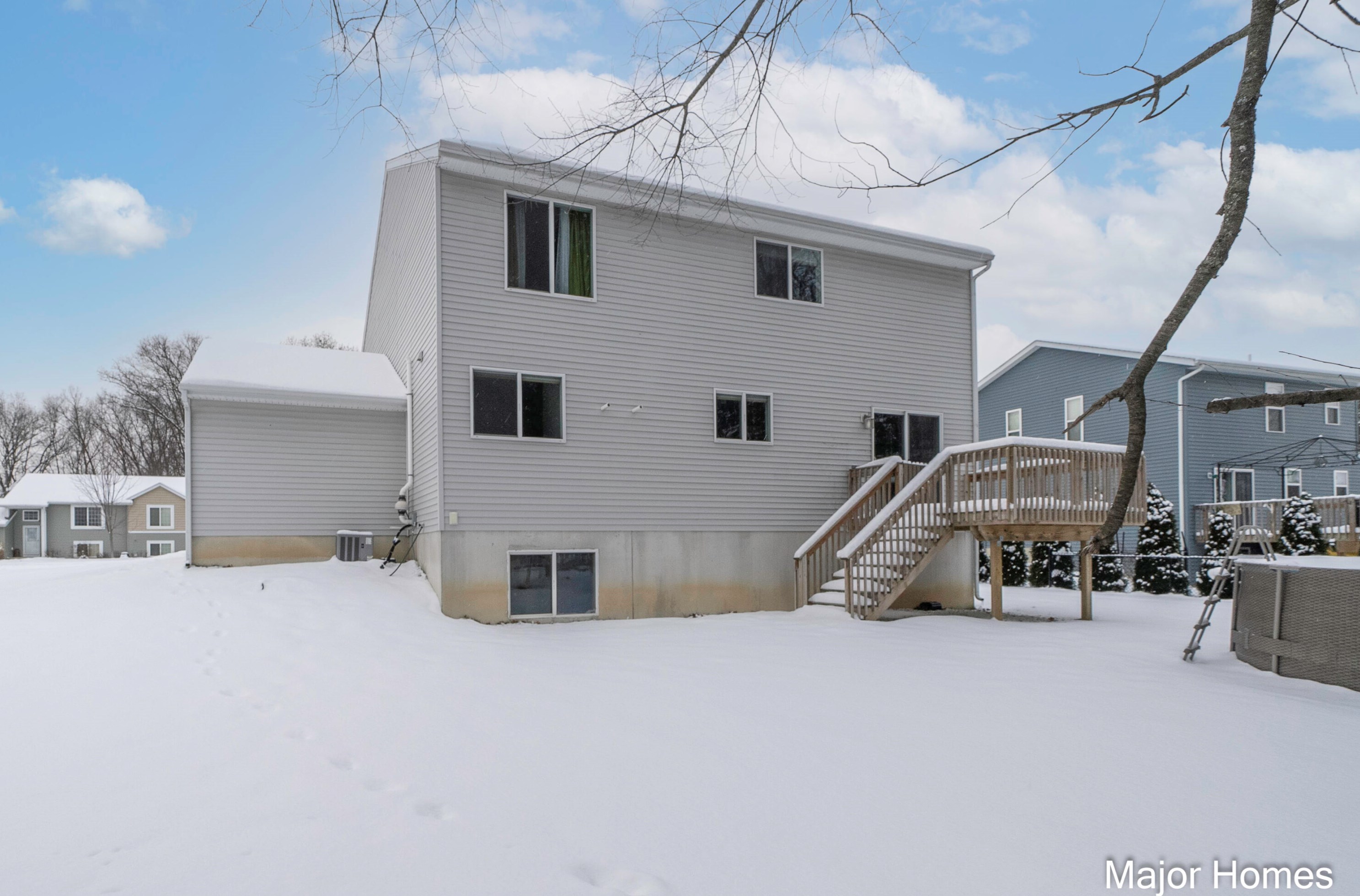 2661 Jolly Roger Dr, Wayland MI  49348-9472 exterior