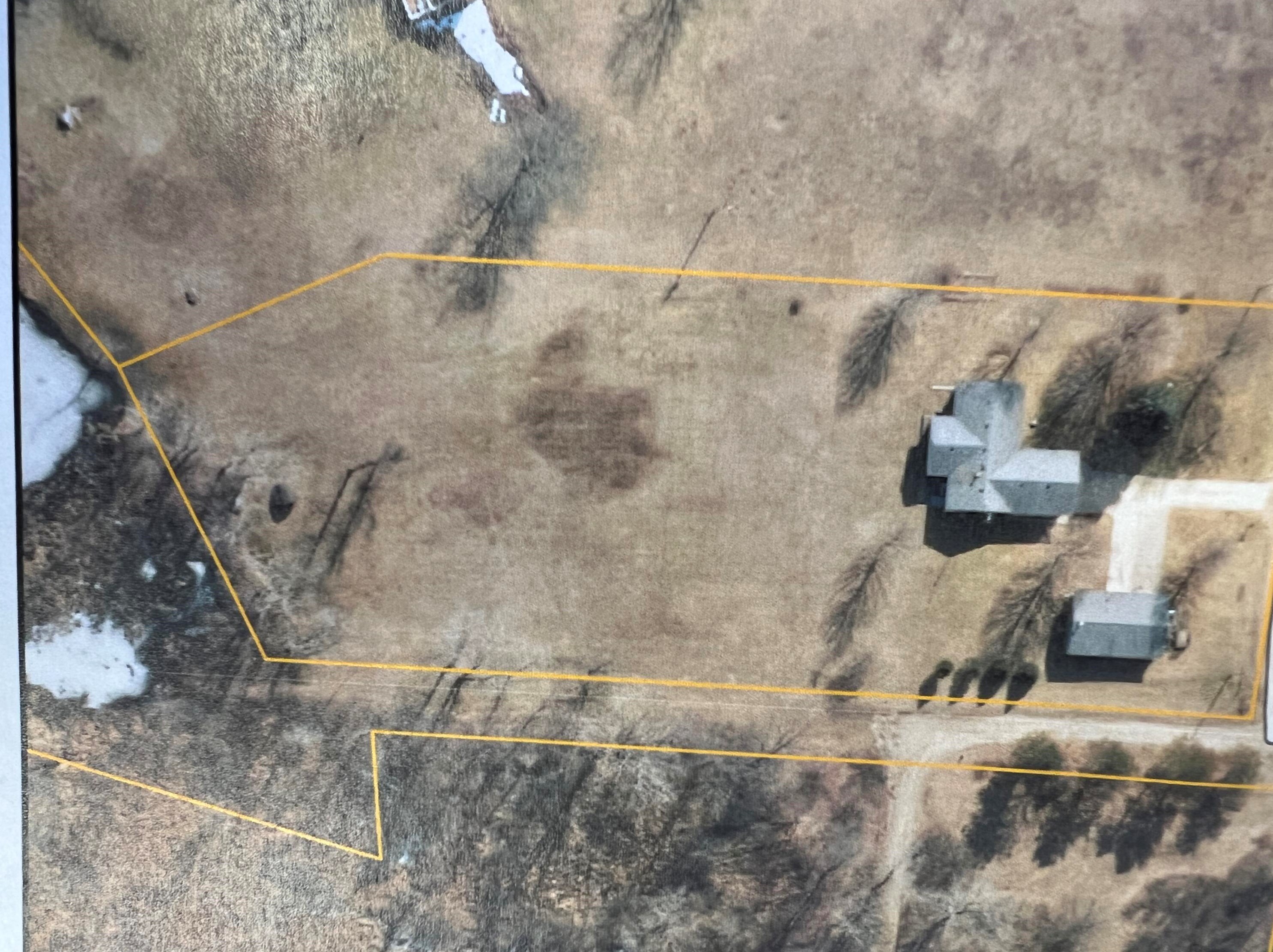 3777 Carpenter Rd, Reading, MI 49274