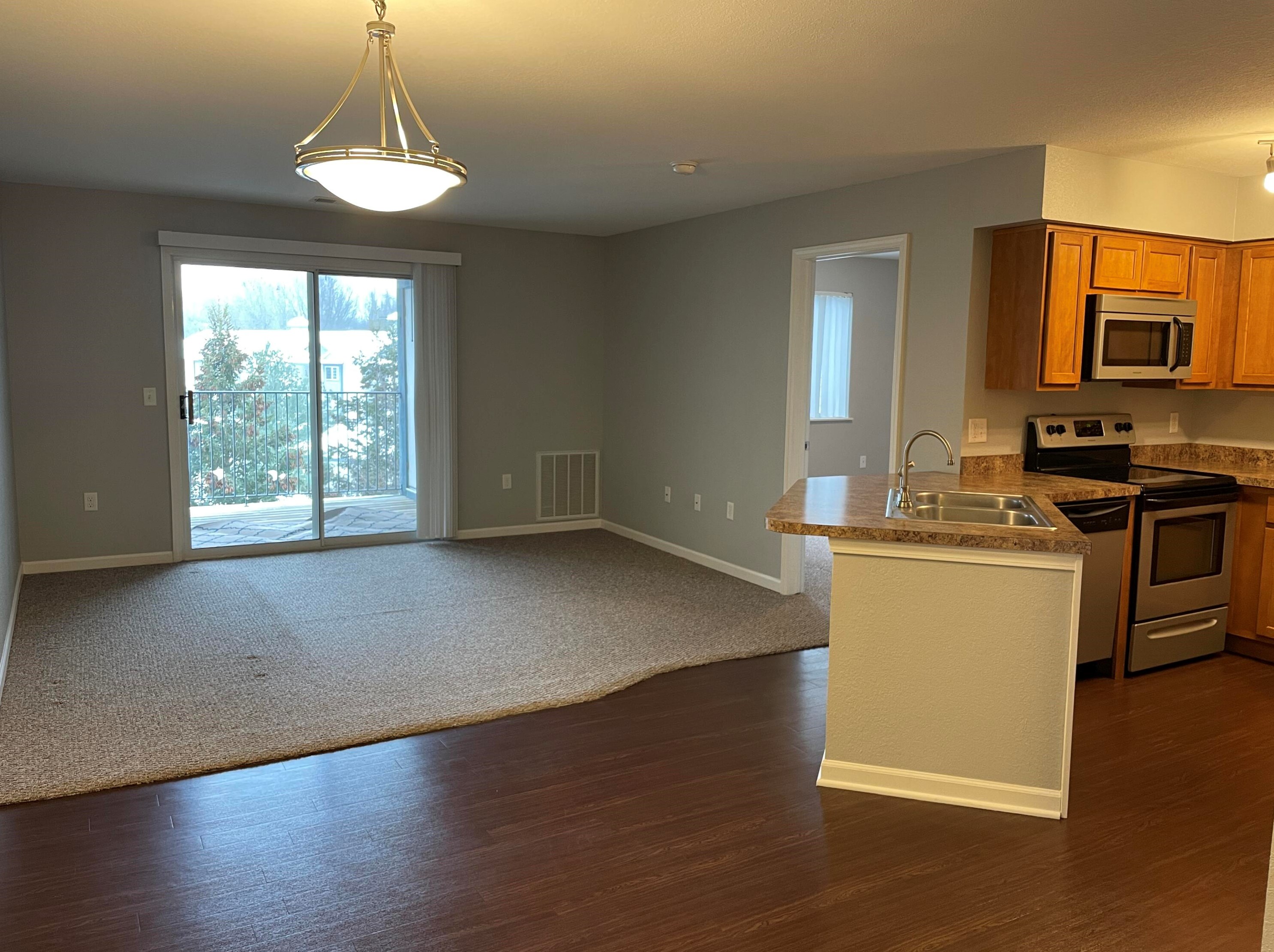 18400 Ridge Ct, Spring Lake, MI 49456-8938