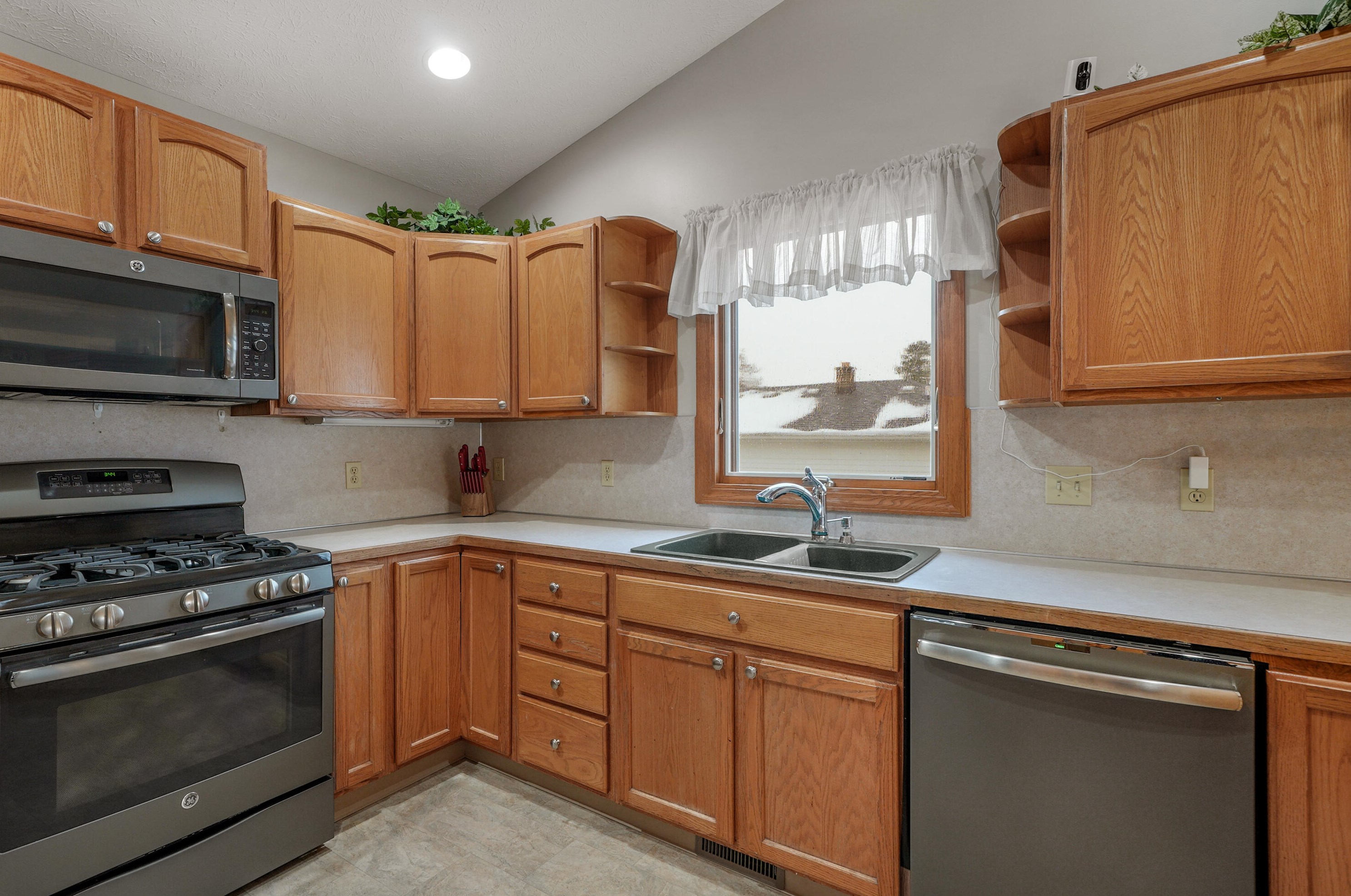 4340 17 St, Dorr MI 49323-9700 exterior