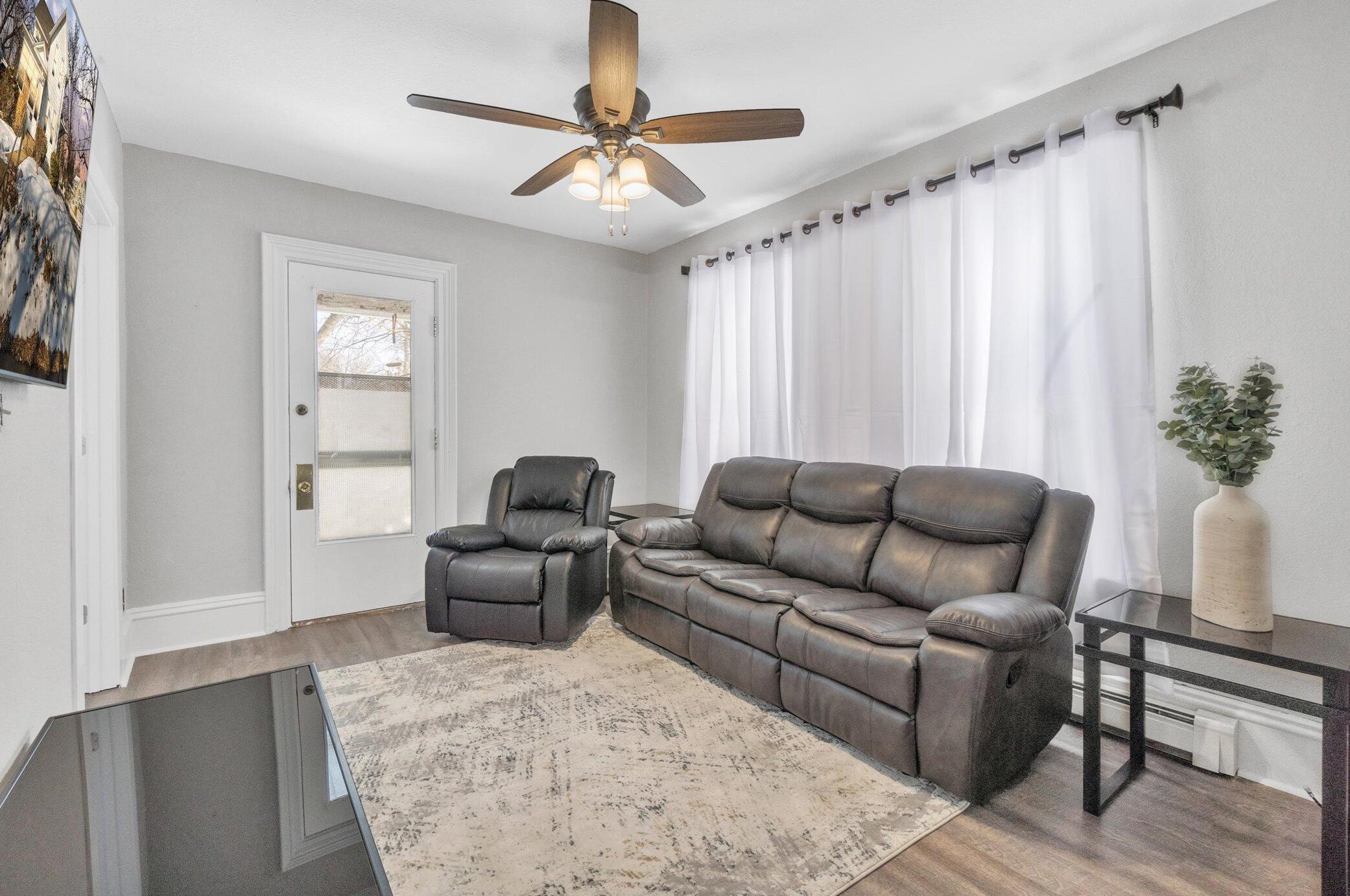 300 Douglas St, Jackson MI  49203-4128 exterior