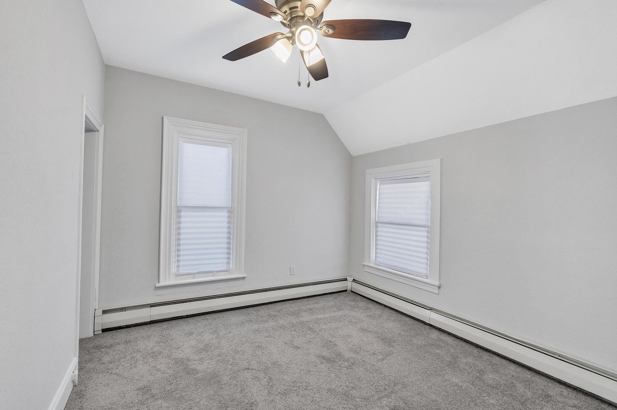 300 Douglas St, Jackson MI  49203-4128 exterior