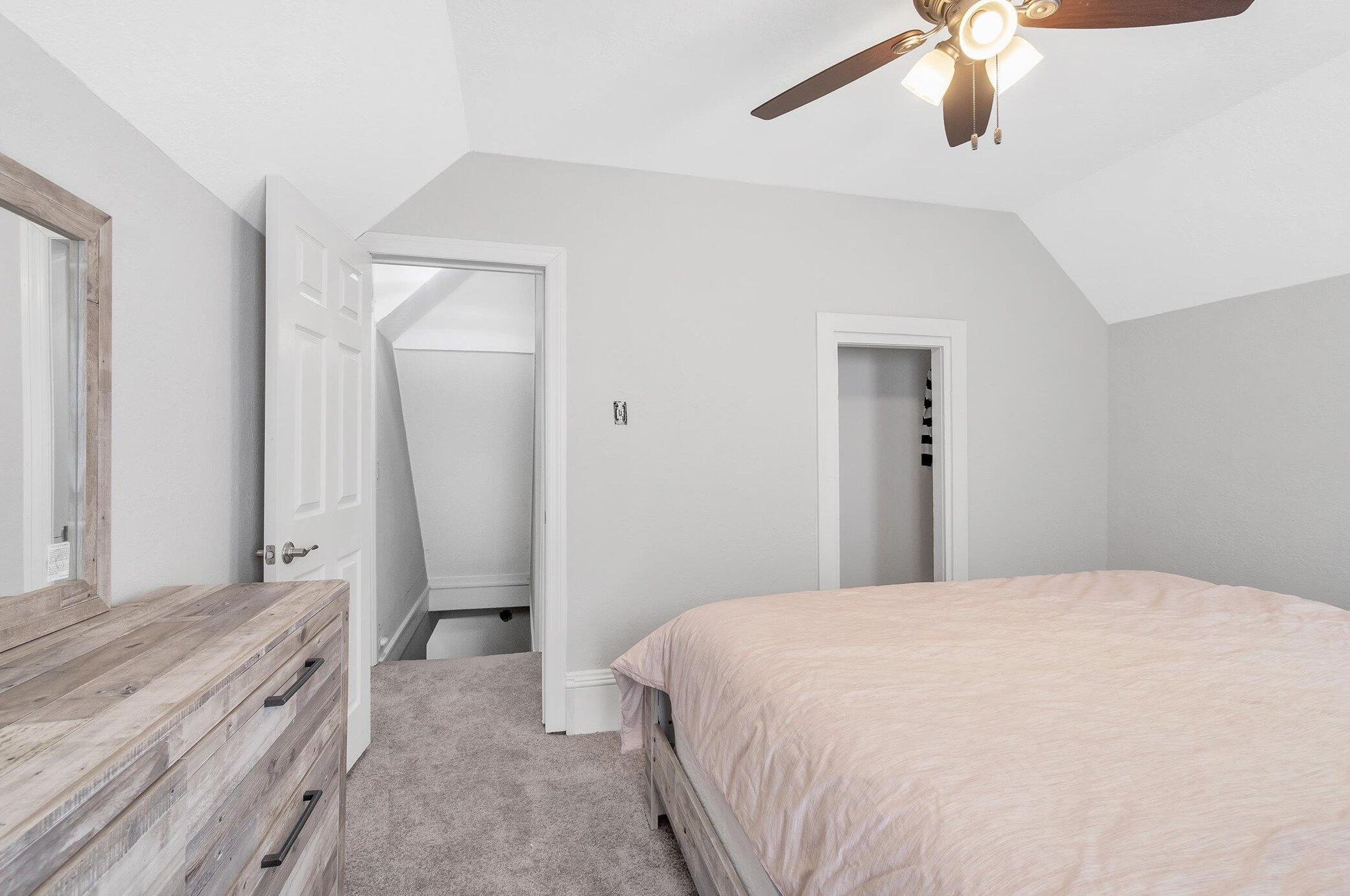 300 Douglas St, Jackson MI  49203-4128 exterior