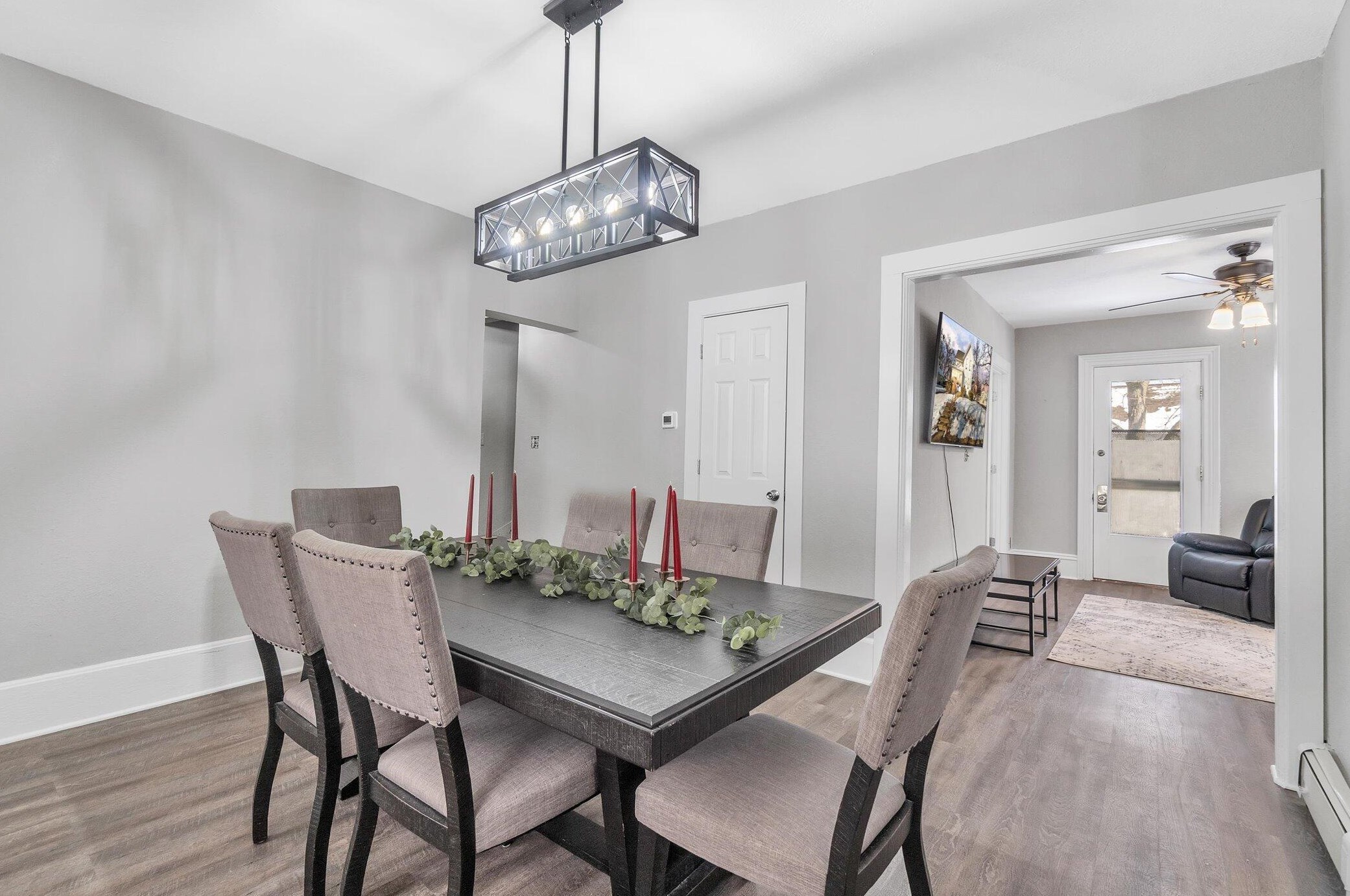 300 Douglas St, Jackson MI  49203-4128 exterior