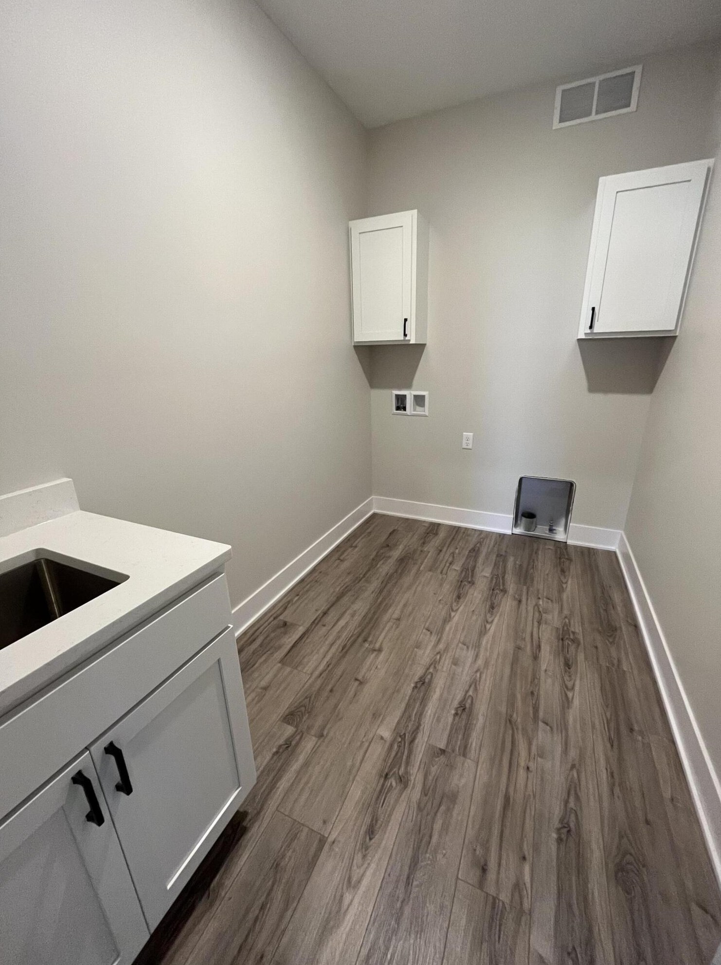 8012 Byron Depot Dr, Byron Township MI 49315-7910 exterior