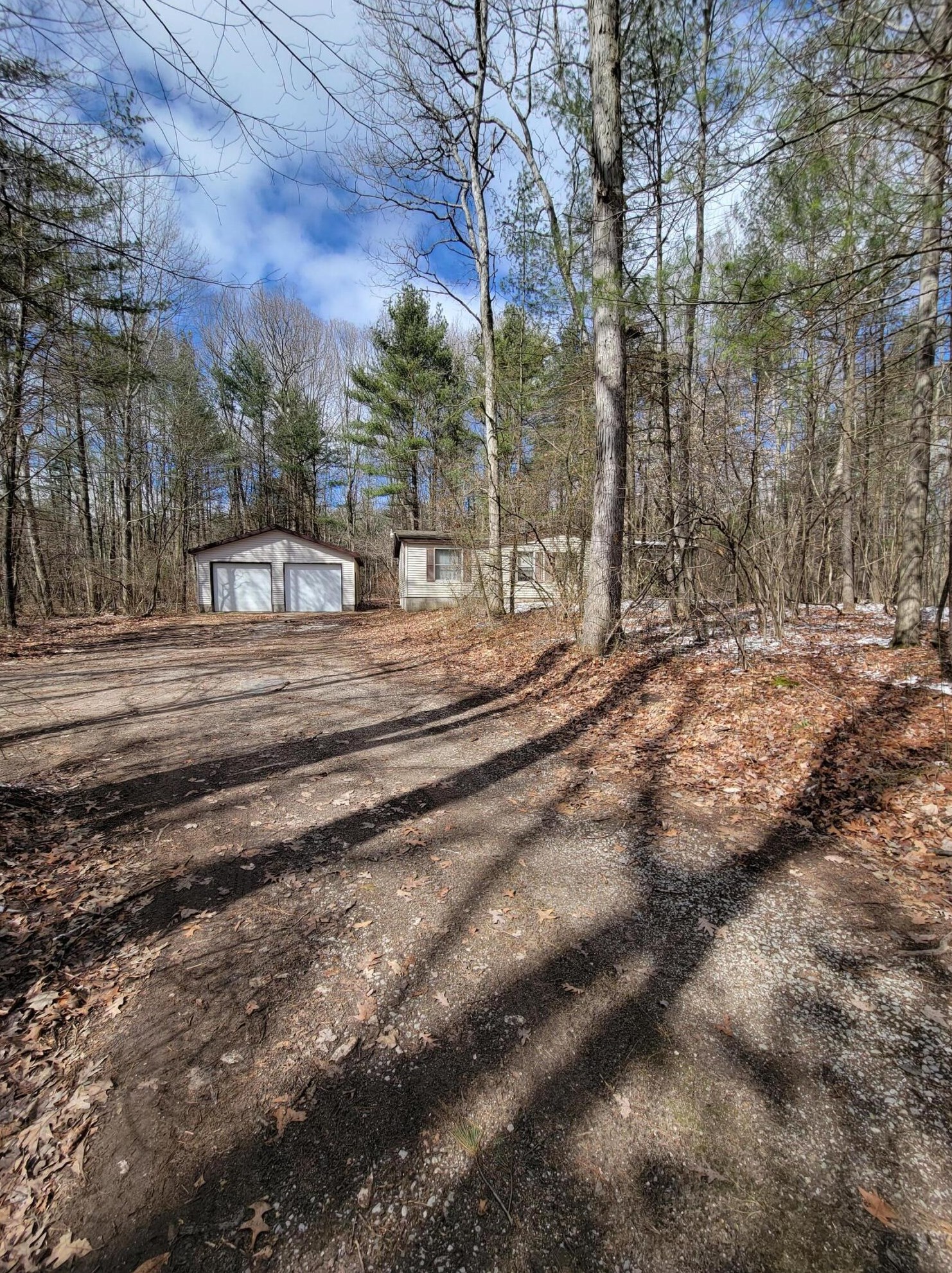 14671 State Rd, Spring Lake, MI 49456-9137