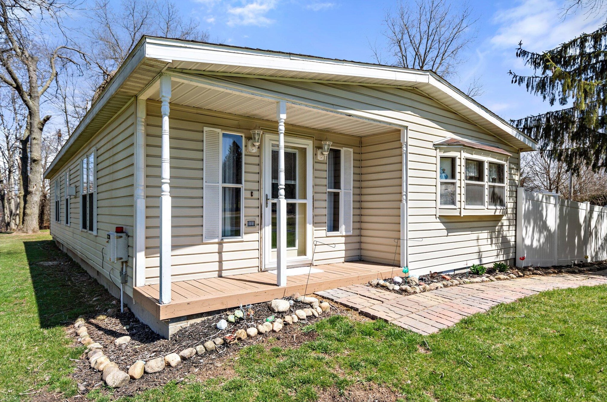 10228 Rexford, Grass Lake, MI 49240