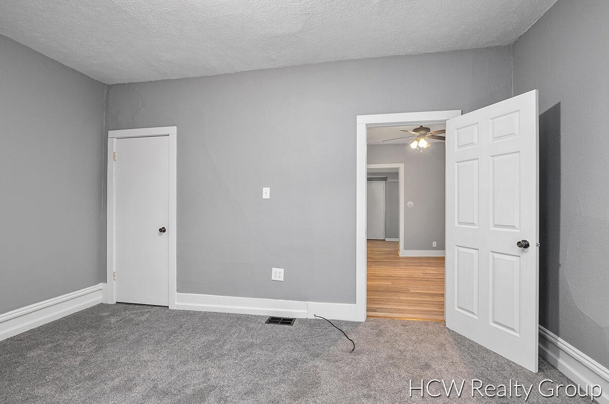 708 Clancy, Grand Rapids MI 49503-1537 exterior