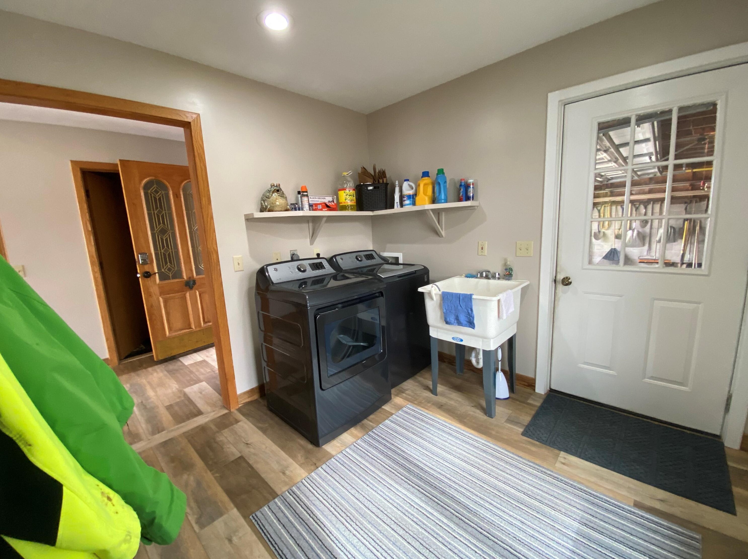 10700 Stoney Pt Dr, Delton MI 49046-9703 exterior