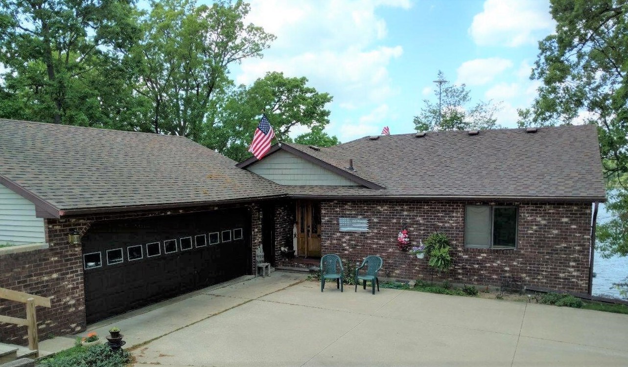 10700 Stoney Point Dr, Delton, MI 49046-9703