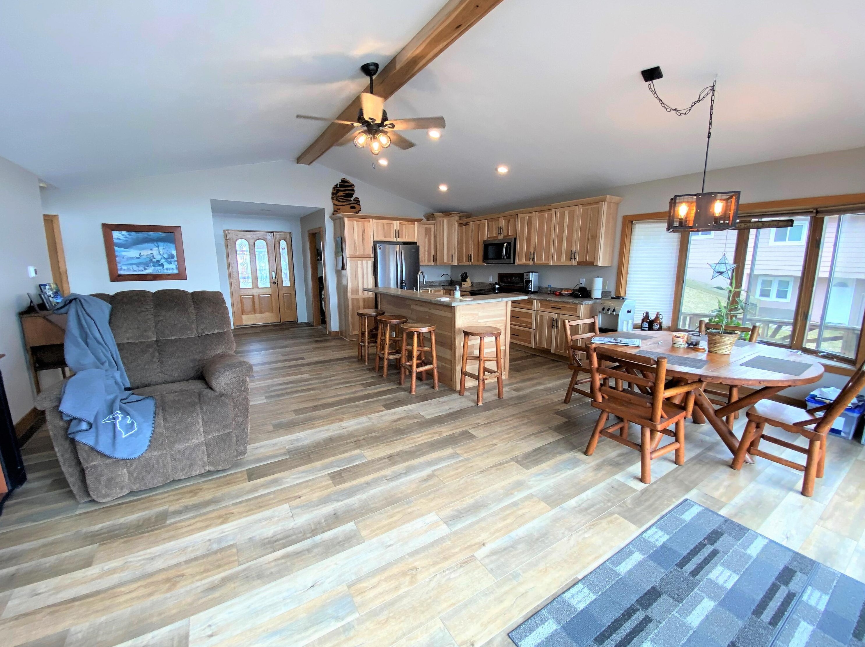 10700 Stoney Pt Dr, Delton MI 49046-9703 exterior