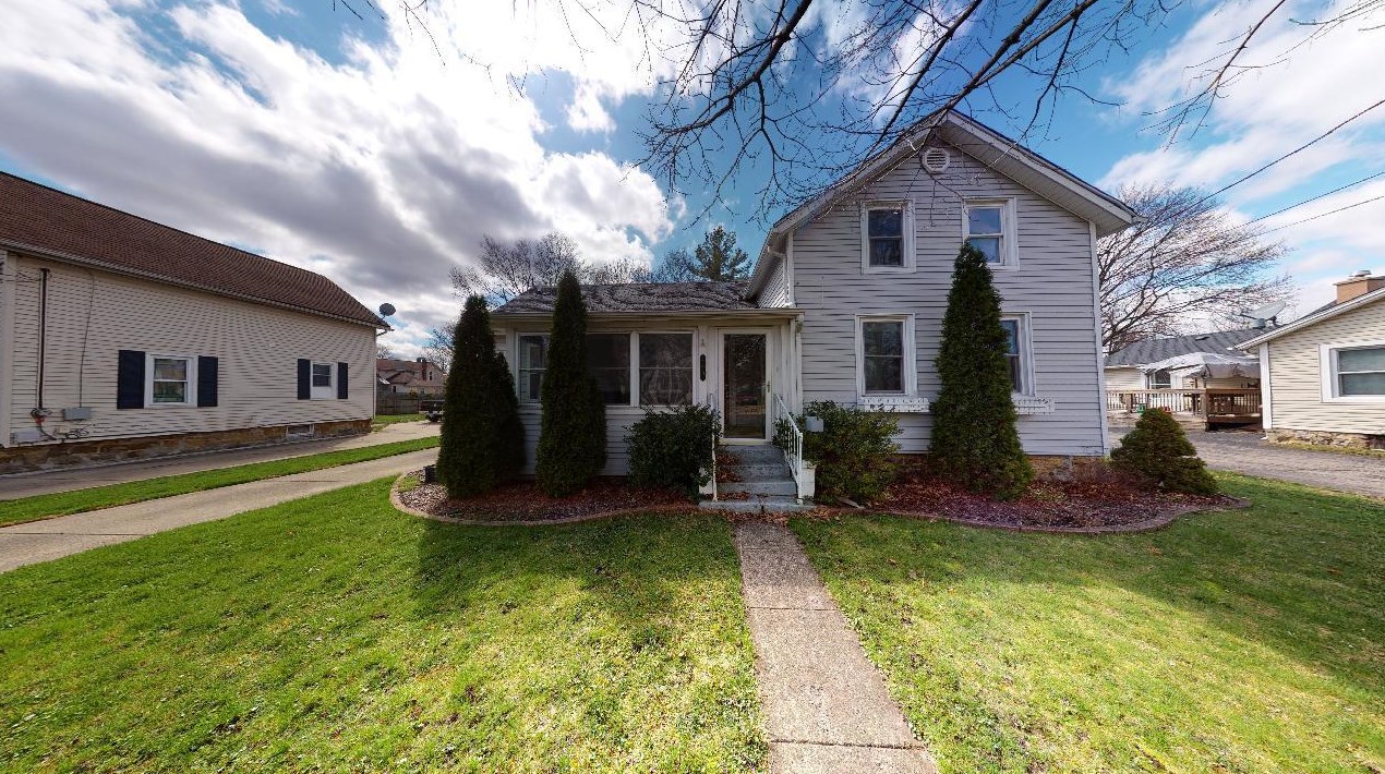 320 Hamilton St, Marshall, MI 49068-1818