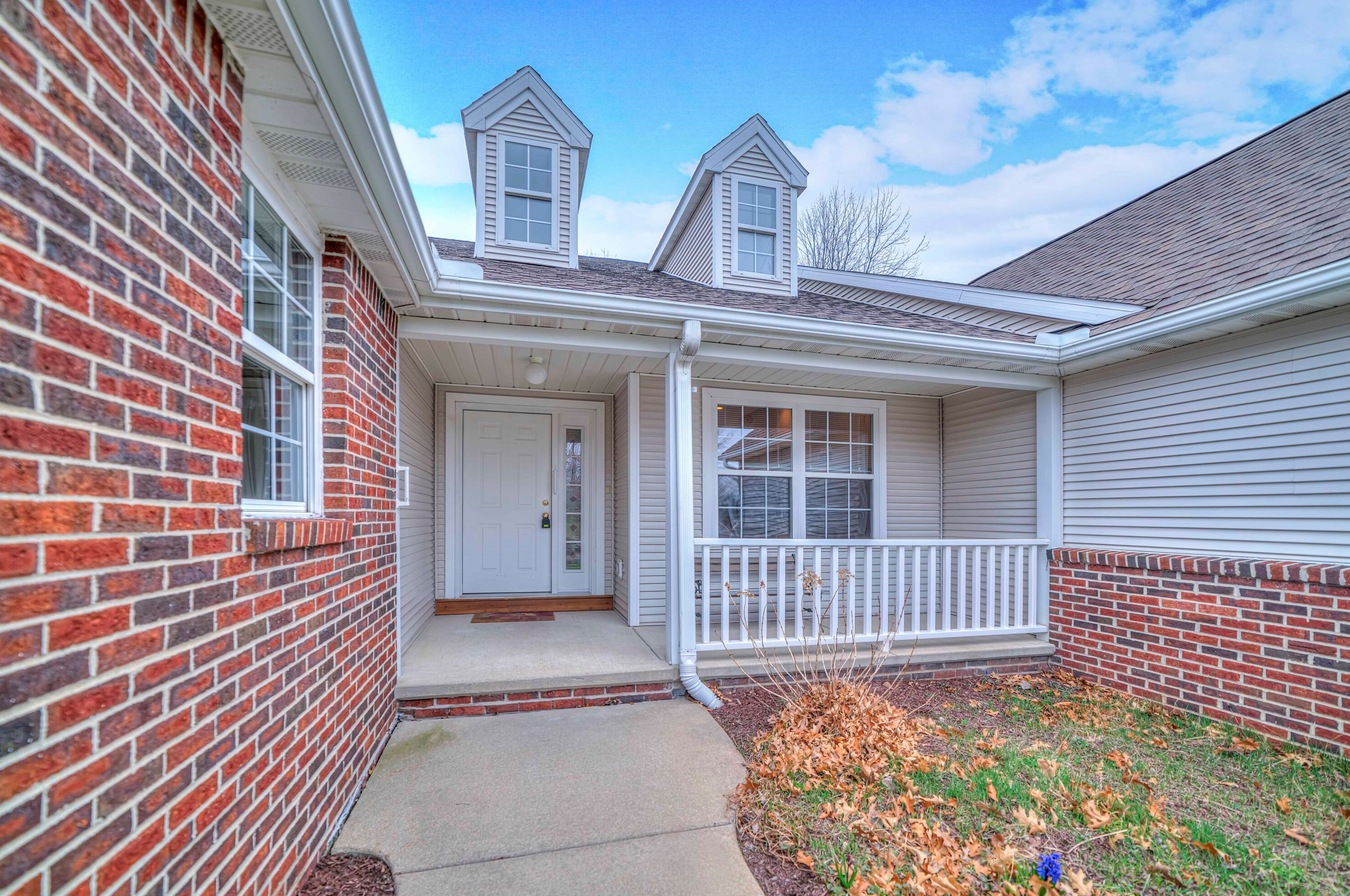 868 Chamberlain Ct, Jackson, MI 49203-2579