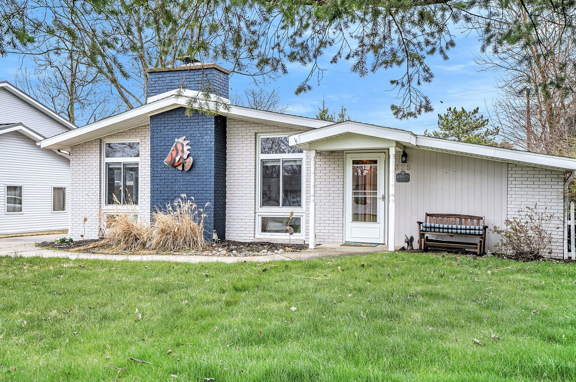 325 Eagle St, Michiana, MI 49117-1026
