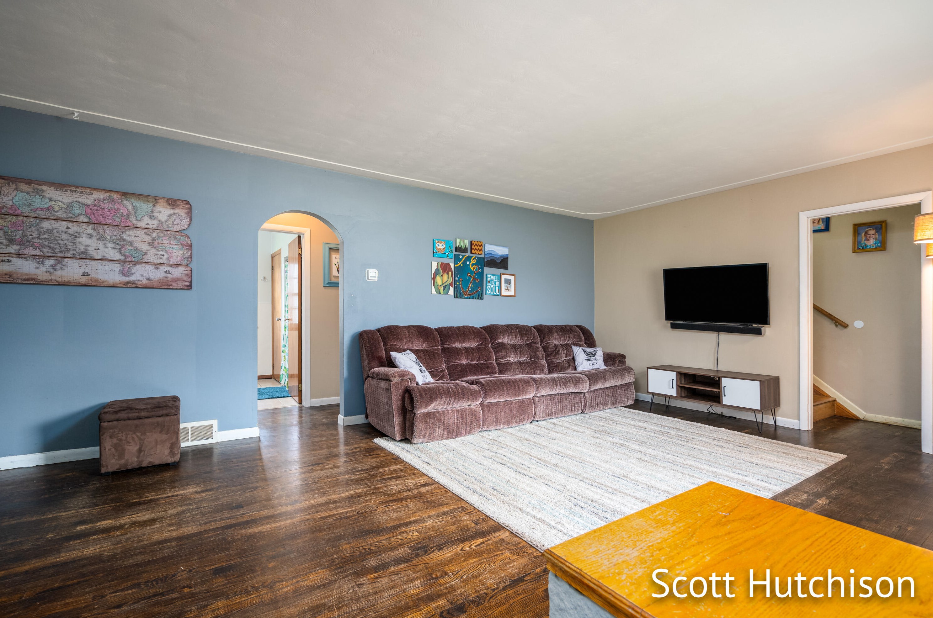 12823 Sparta Ave, Kent City, MI 49330-9431
